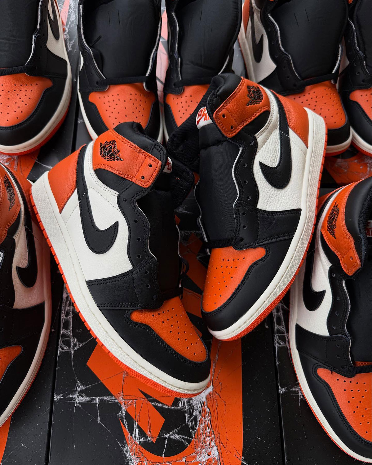 Jordan 1 Shattered Backboard Shoebox 3