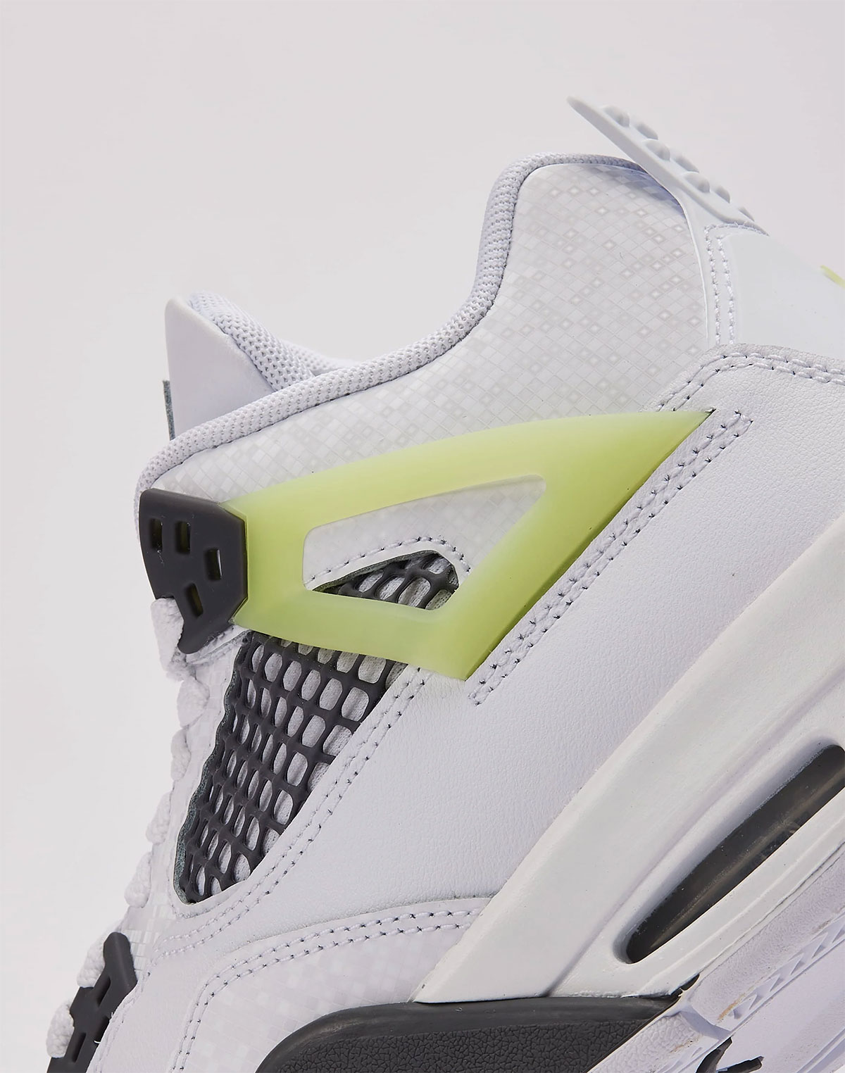 Jordan 4 Light Lemon Twist Shoes 1