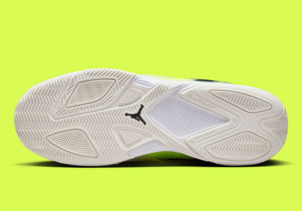 Jordan Heir Sail White Black Volt Fq3859 107 1