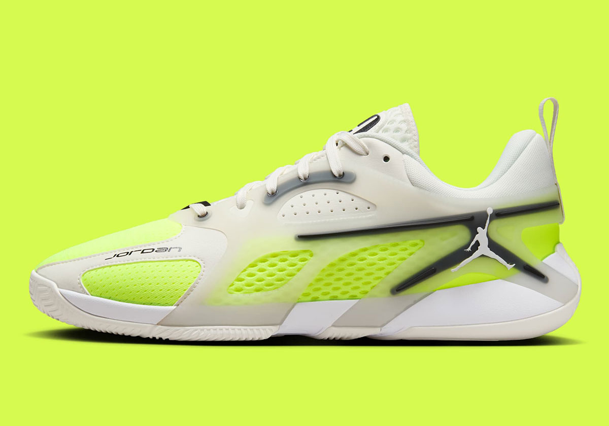 Jordan Heir Sail White Black Volt Fq3859 107 6