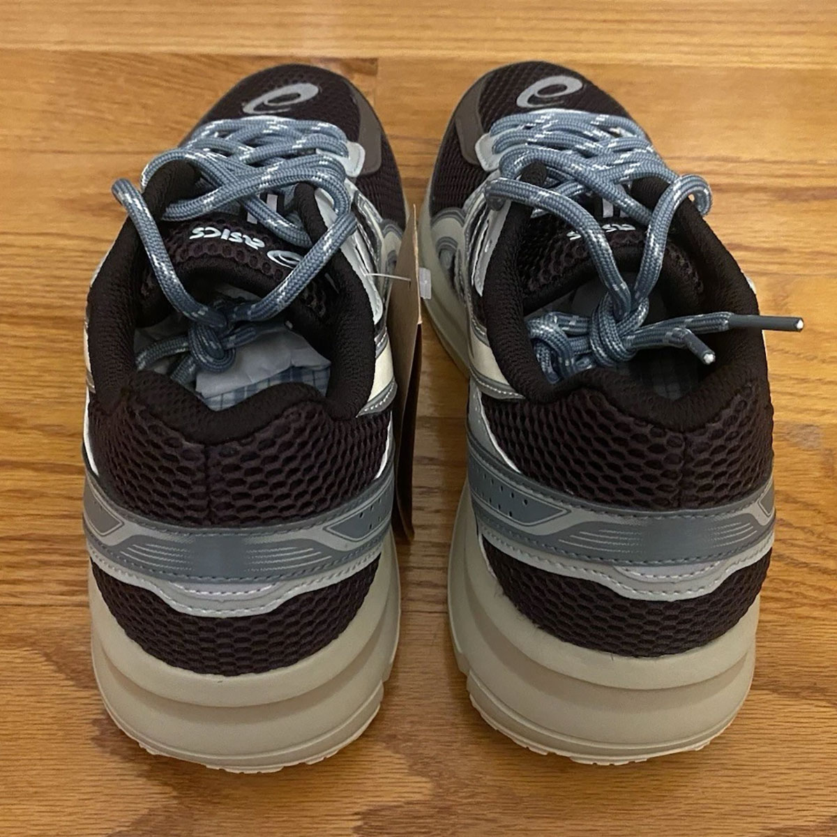 Kith Asics Jog 100s Espresso Vanilla Ice 1203a848 200 1
