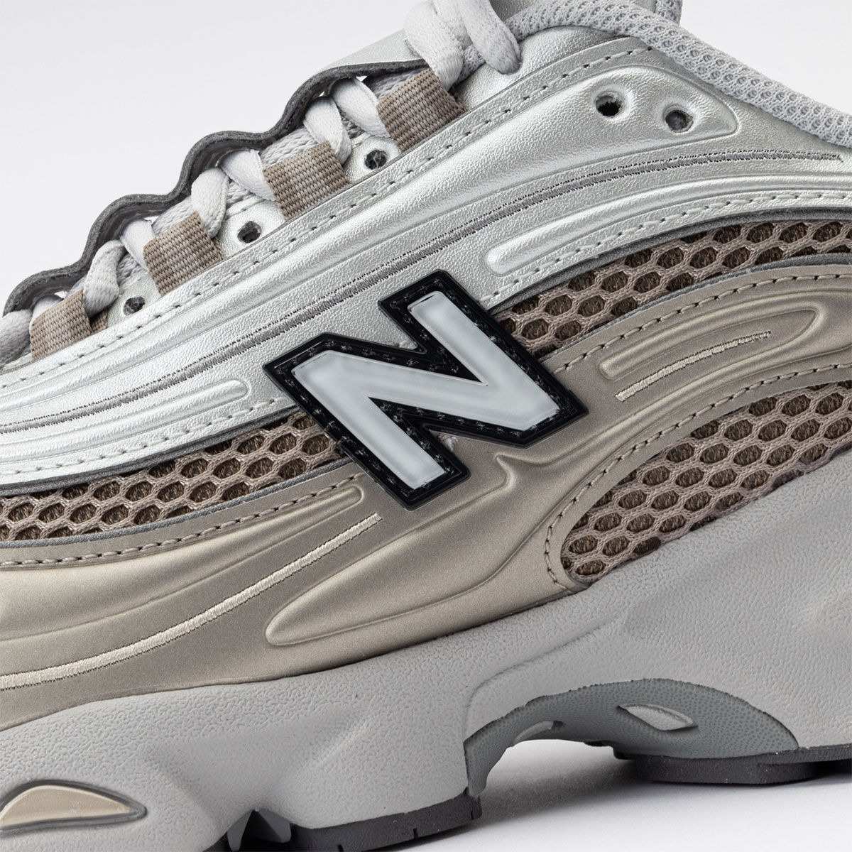 New Balance 1000 Arid Stone Light Silver Metallic Dark Alpine Green M1000n 3