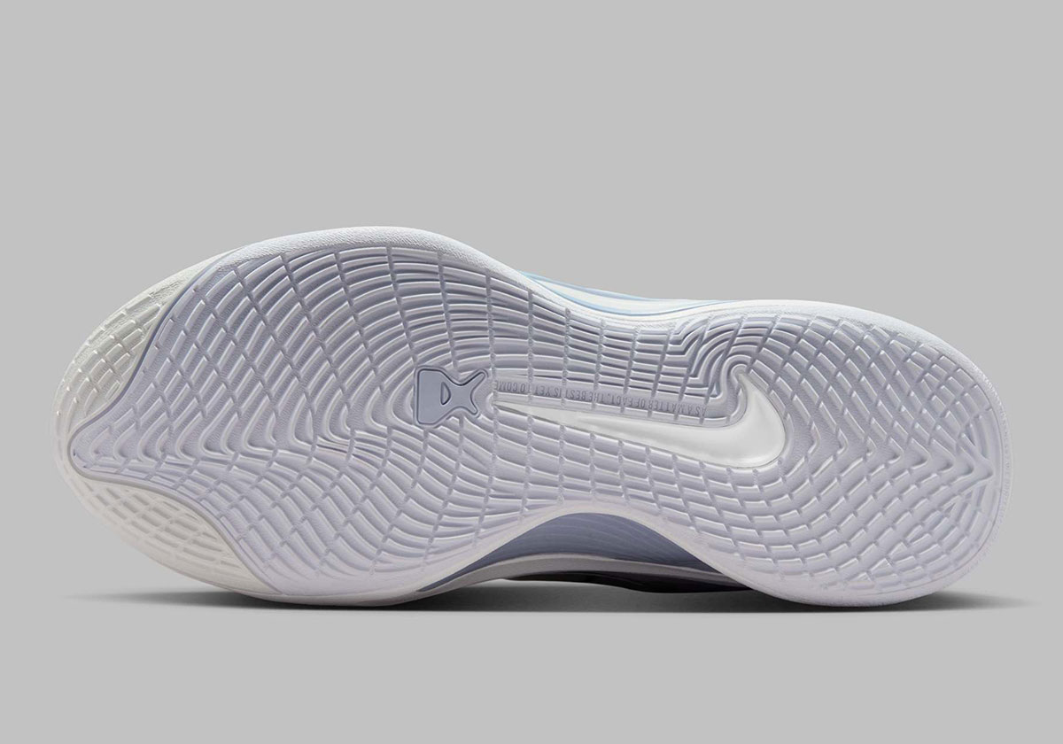 Nike A One Ghost Fz8605 100 3