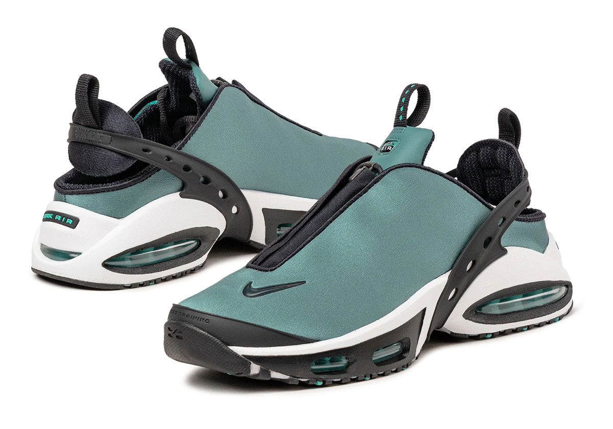 “Smokey Blue” Settles On The Nike Air Max Craze