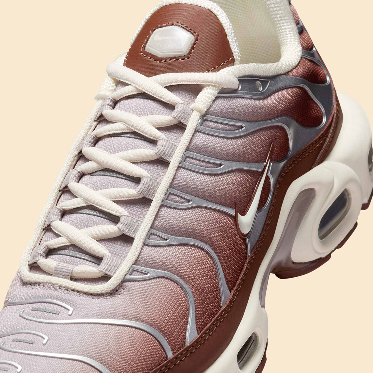 Nike Air Max Plus Light Orewood Brown Dark Pony Ii7637 200 2