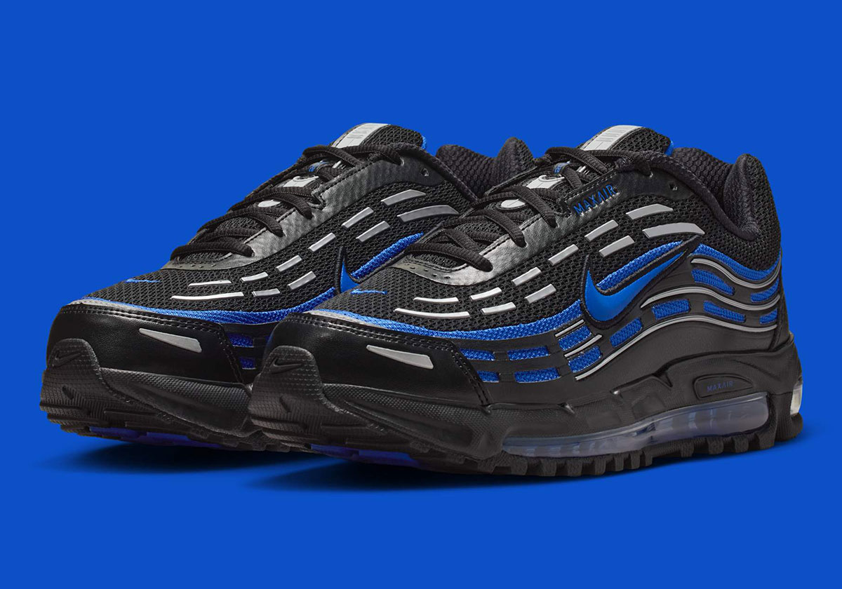 "Hyper Royal" Courses Through The Nike Air Max TL 2.5