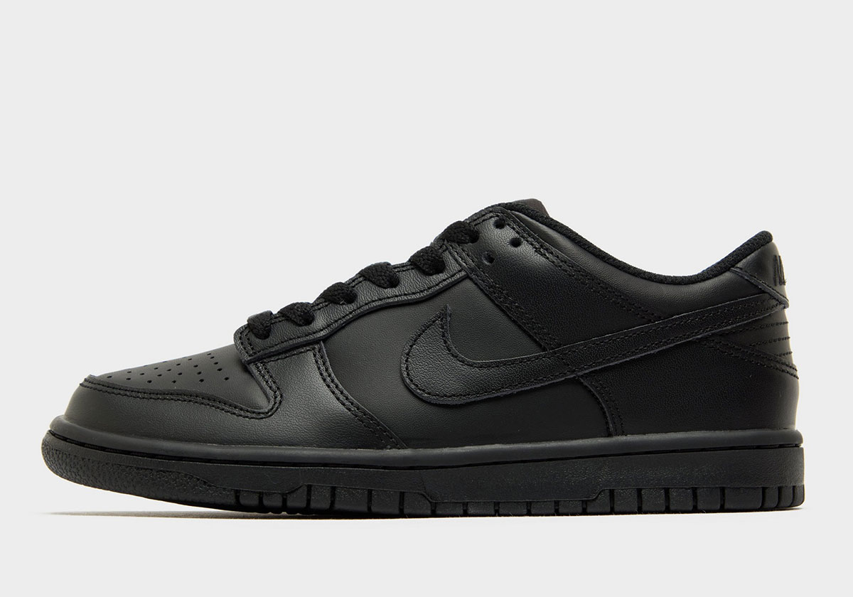 Nike Dunk Low Triple Black 2