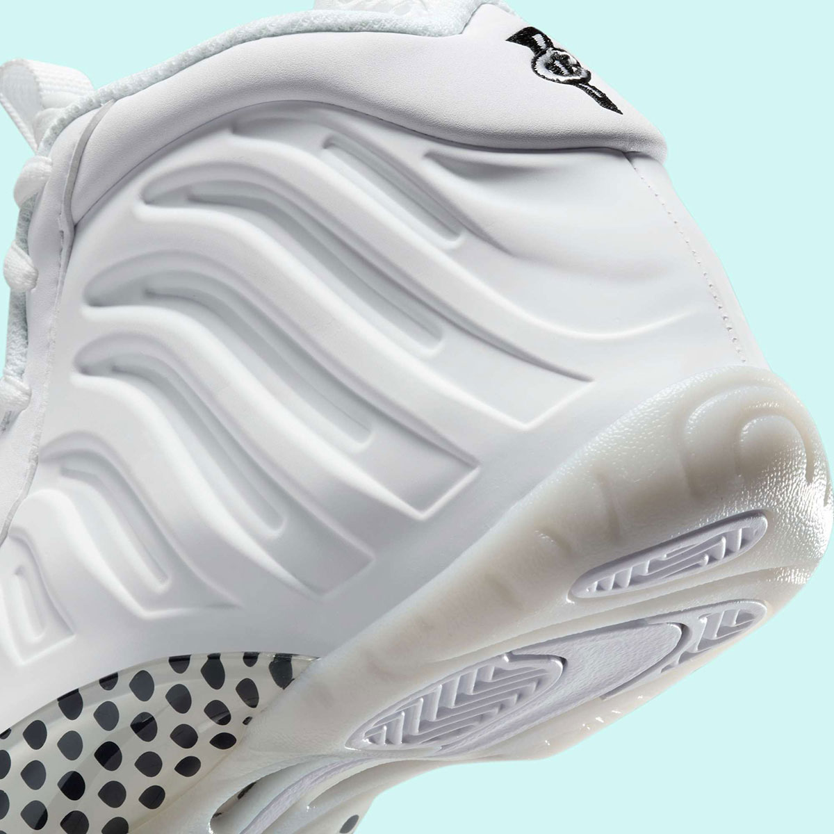 Nike Little Posite One Triple White Hq1959 100 3