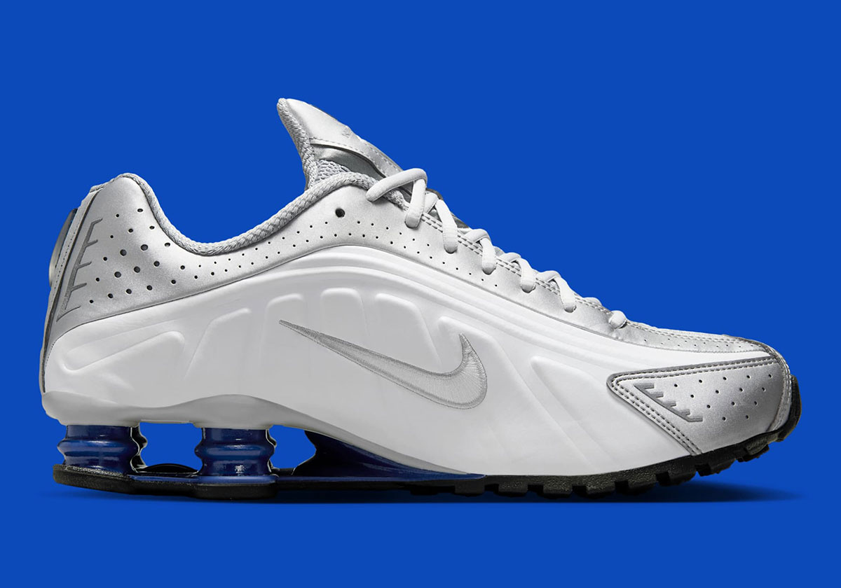 Nike Shox R4 Metallic Silver White Deep Royal Blue Hq1988 102 1