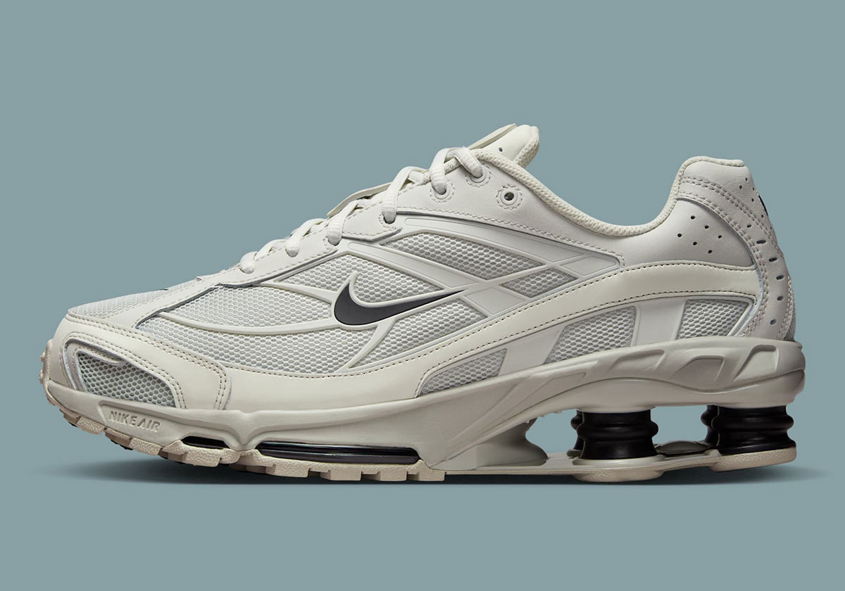 Nike Shox Ride 2 Light Bone Metallic Black Black Ii7635 002 1