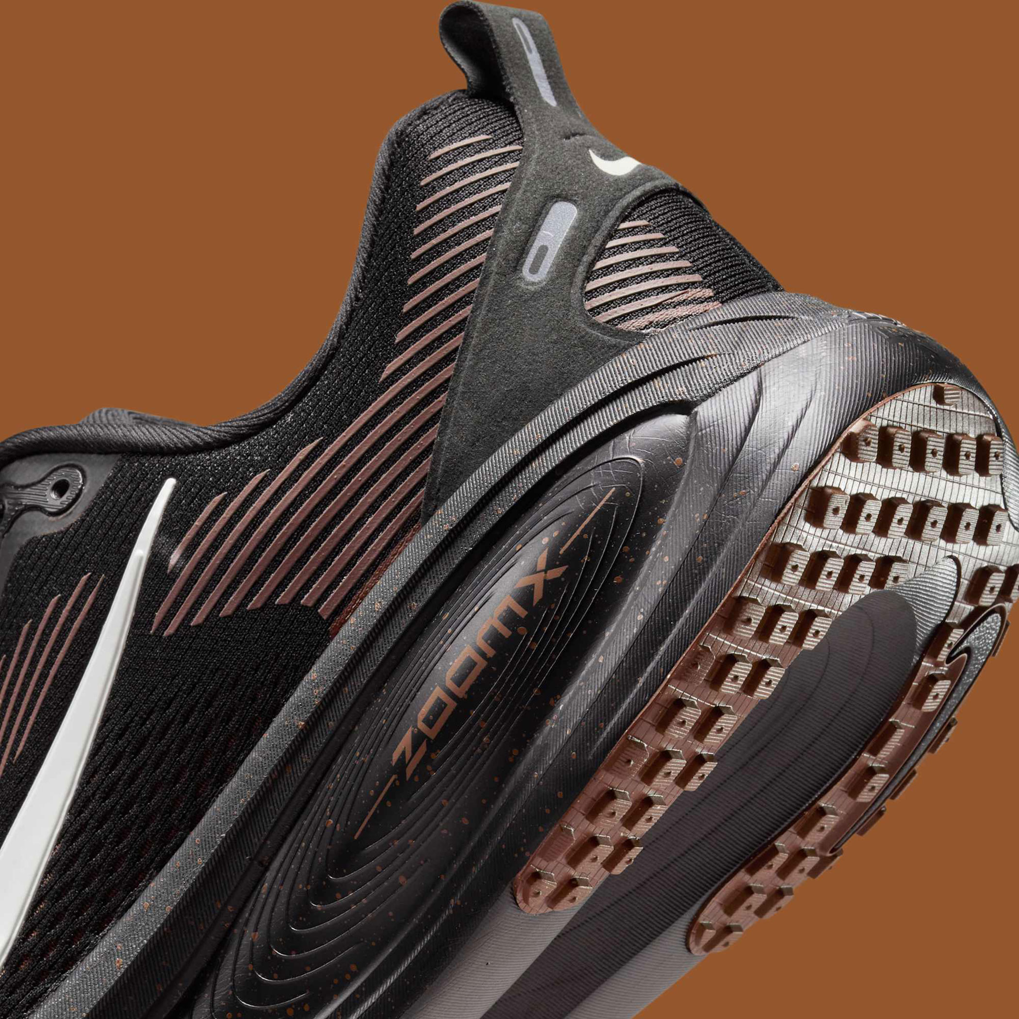 Nike Vomero 18 Coffee Beans Ih4454 001 2