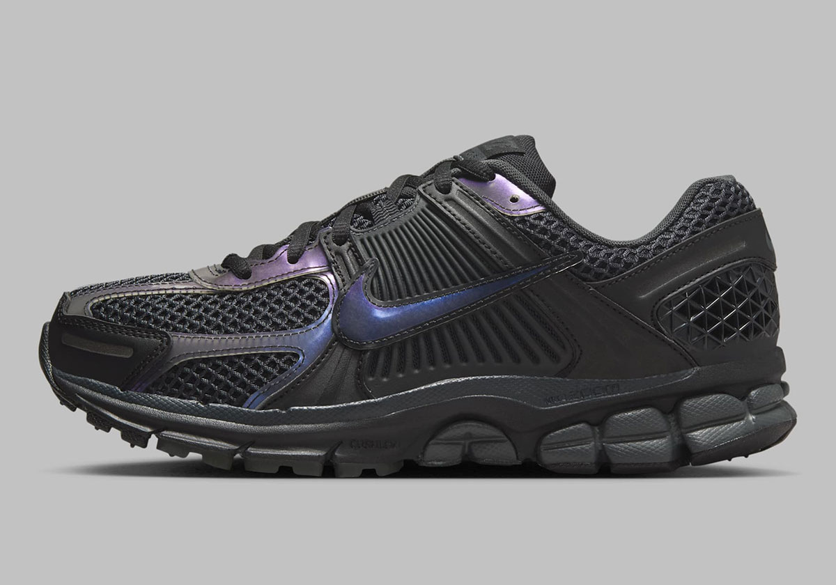 Nike Zoom Vomero 5 Black Iridescent Ib4397 001 1