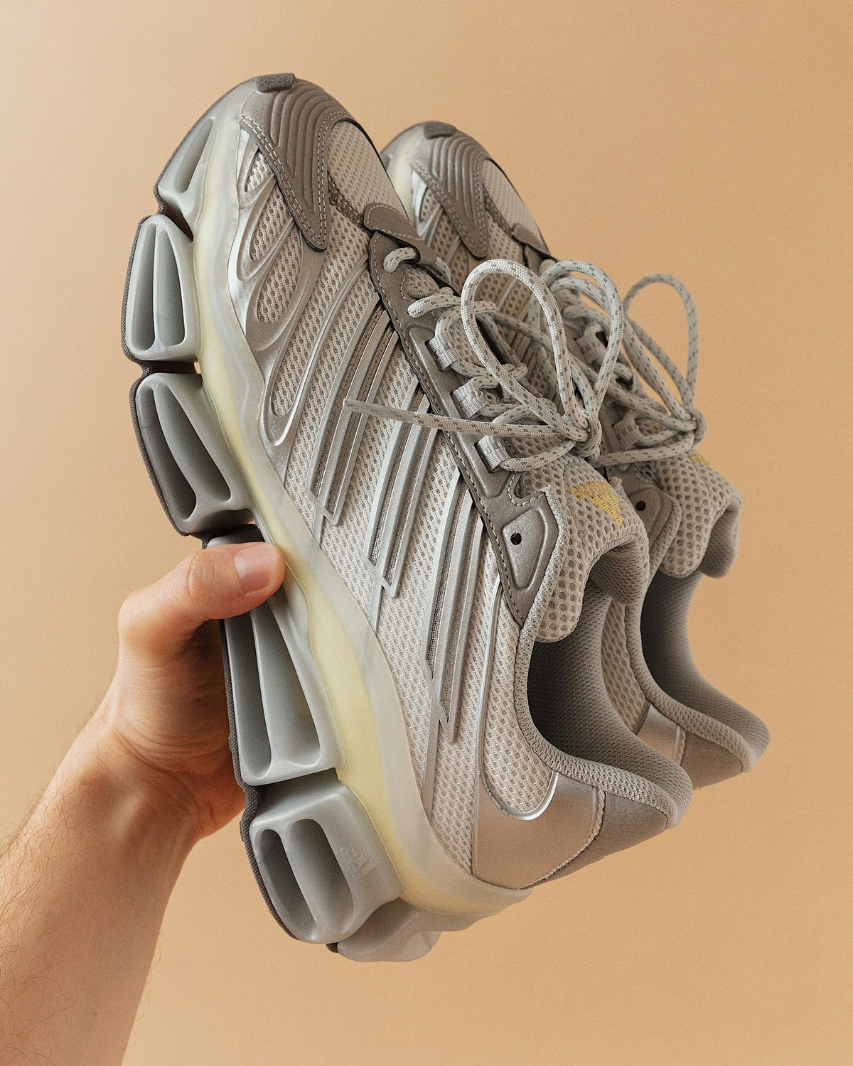 Adidas Mega X 5