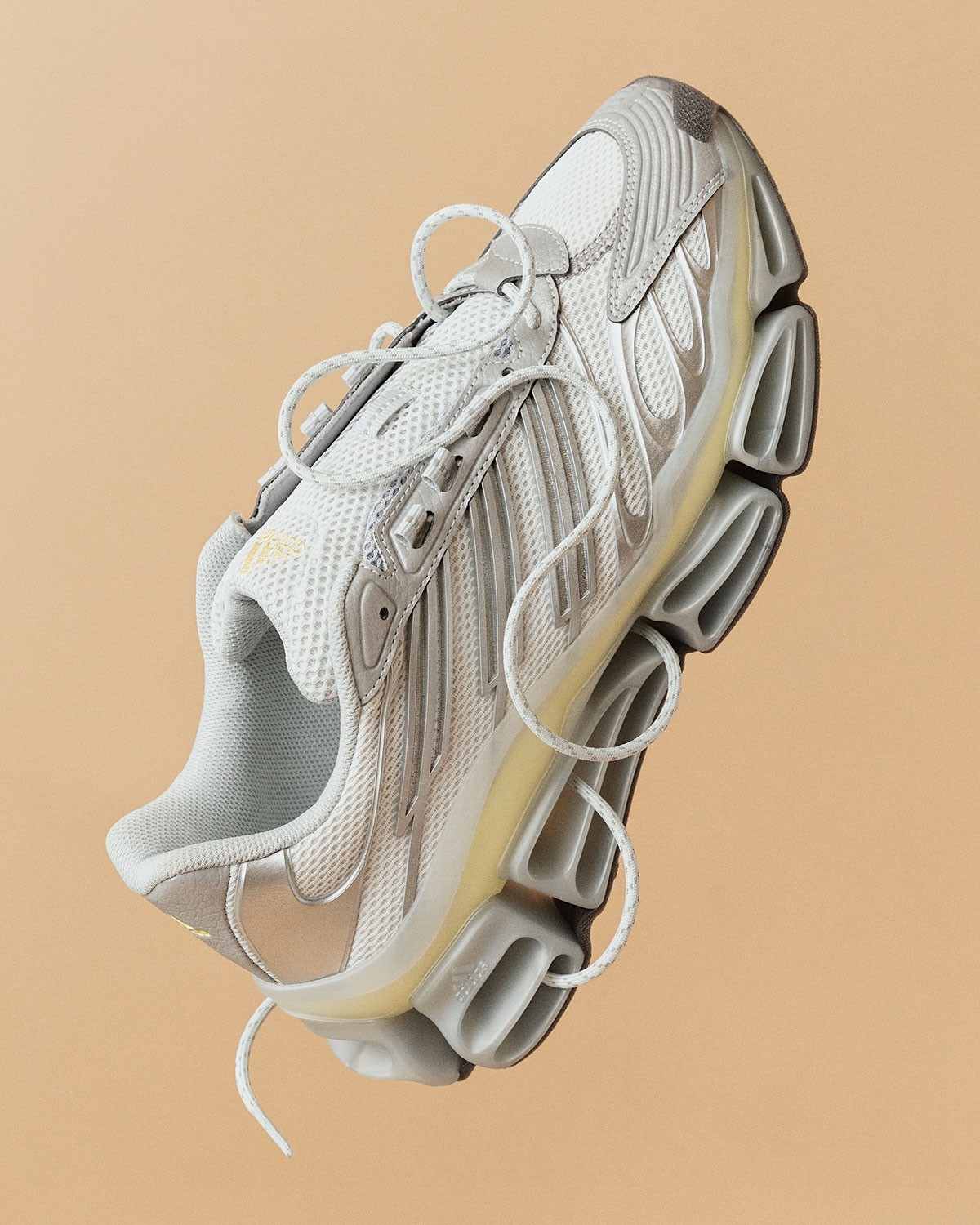 Adidas Mega X 7
