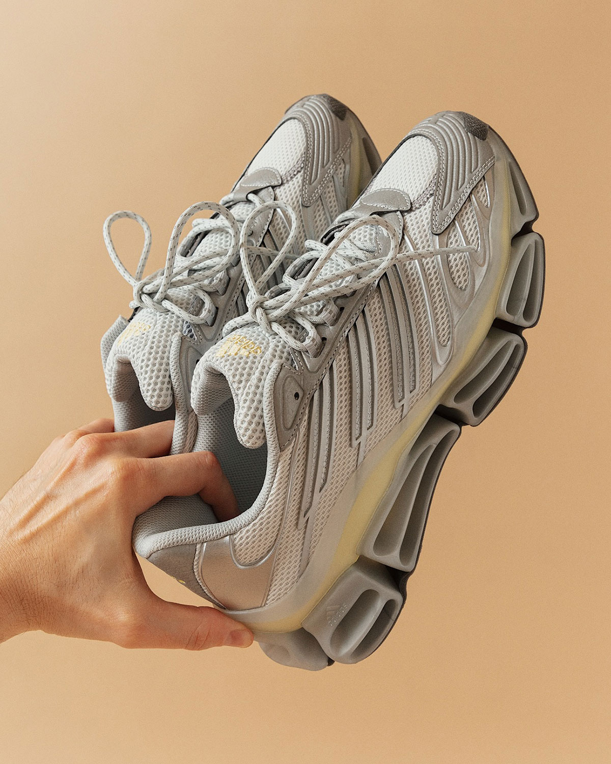 Adidas Mega X 9