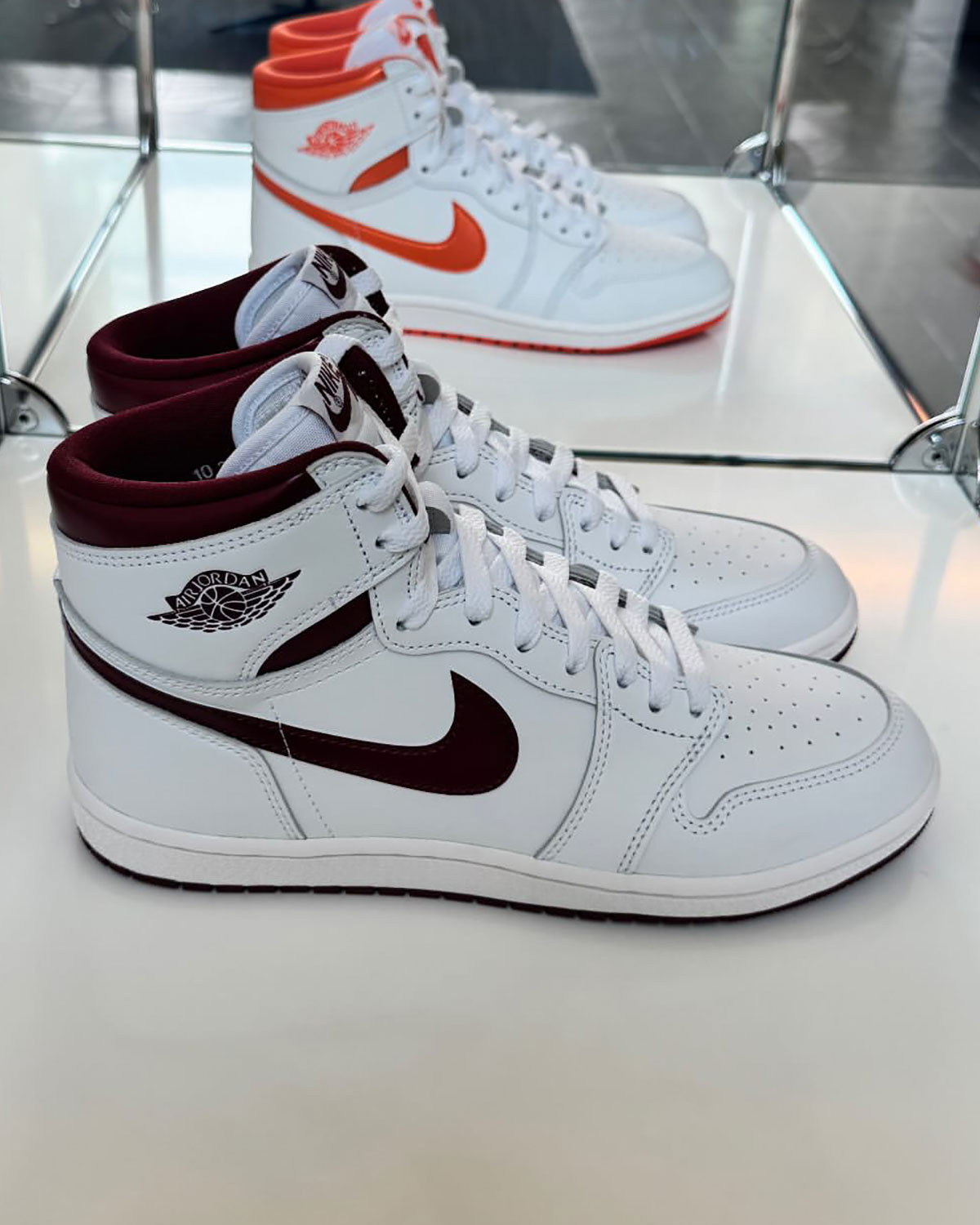 Air Jordan 1 Hi 85 Sample Display 2