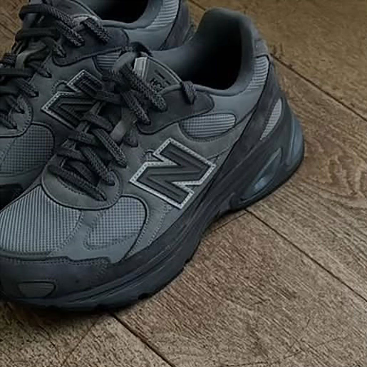 Comme Des Garcons Homme New Balance 2010 Ss26 1