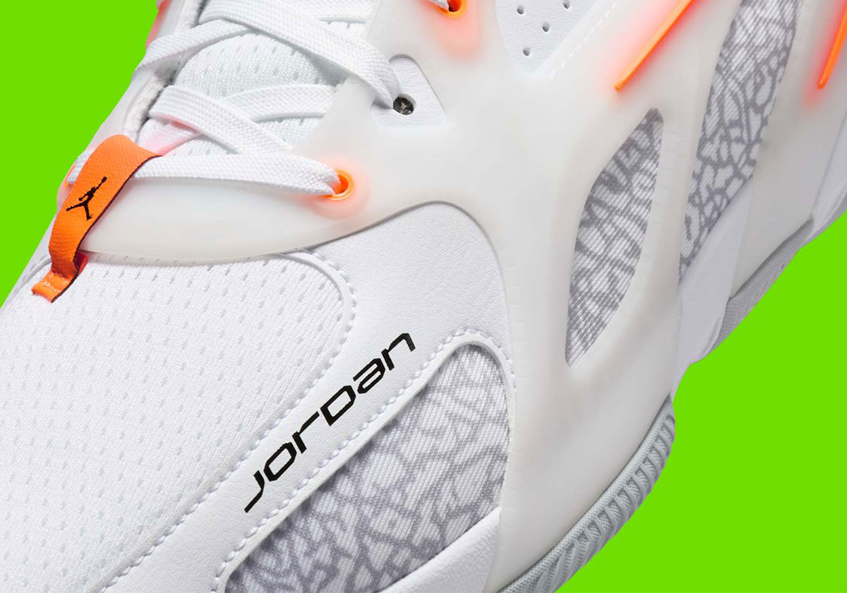 Elephant Print Lands On The Women’s Jordan Heir