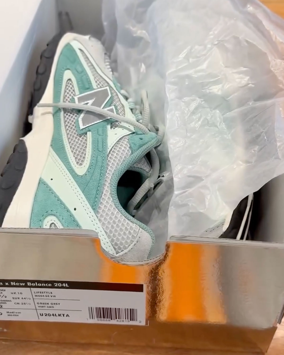 Kith New Balance 204l Release Date 5