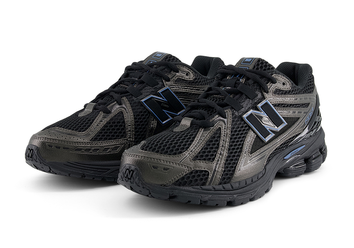 The New Balance 1906R Takes On A Hardy "Black/Blue"