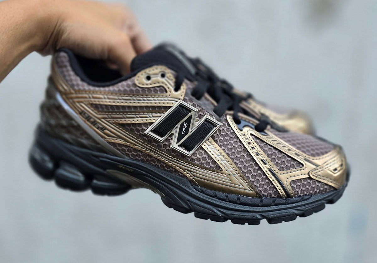 The New Balance 1906R Comes Home With “Bronze”