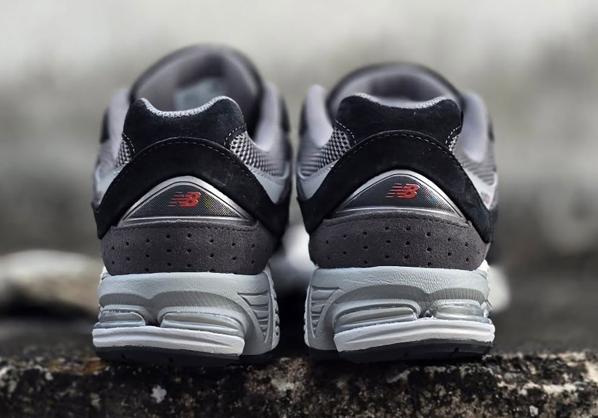 New Balance 2002r Black Grey U2002rc 1