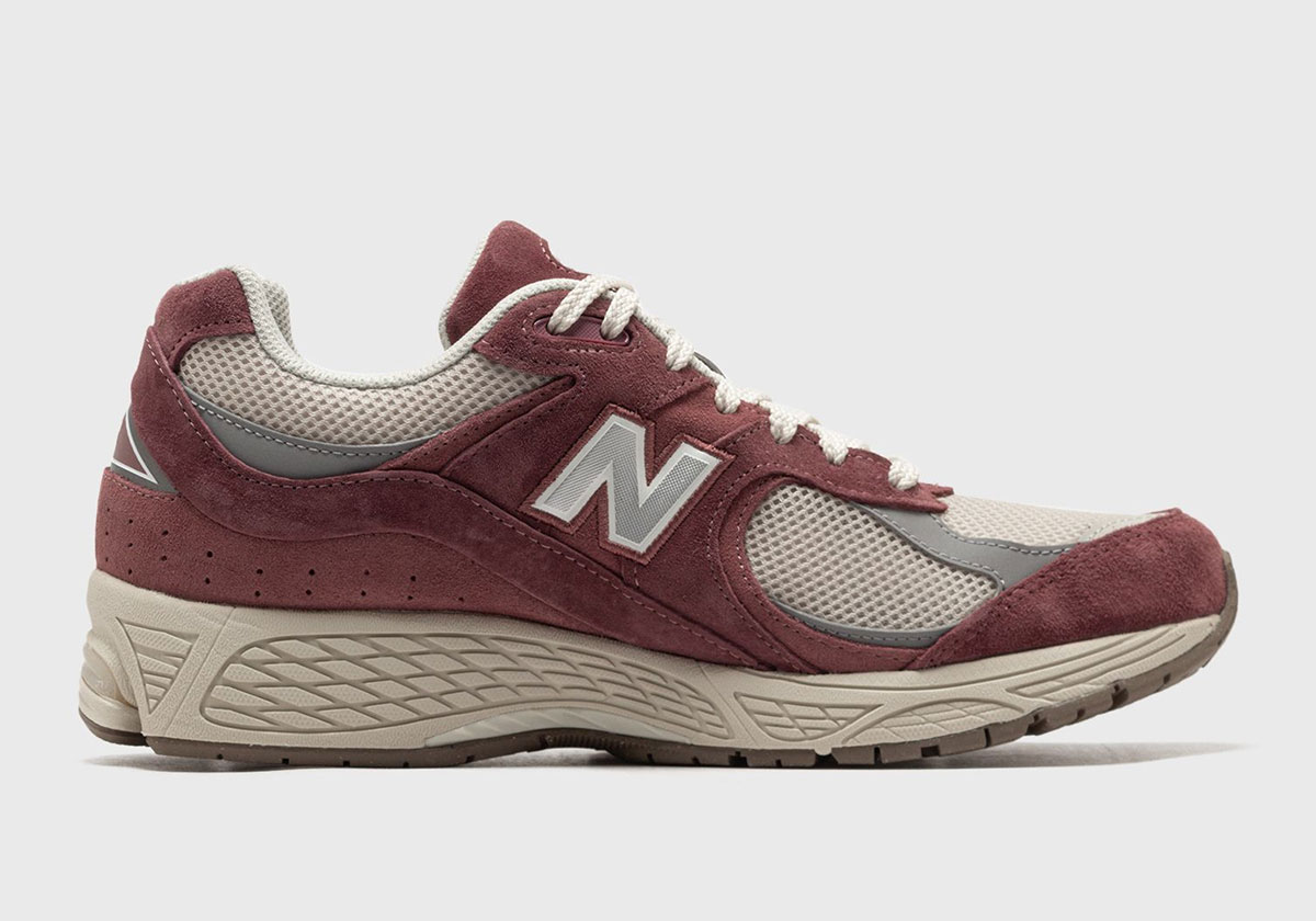 New Balance 2002r Burgundy Cream U2002rs 2
