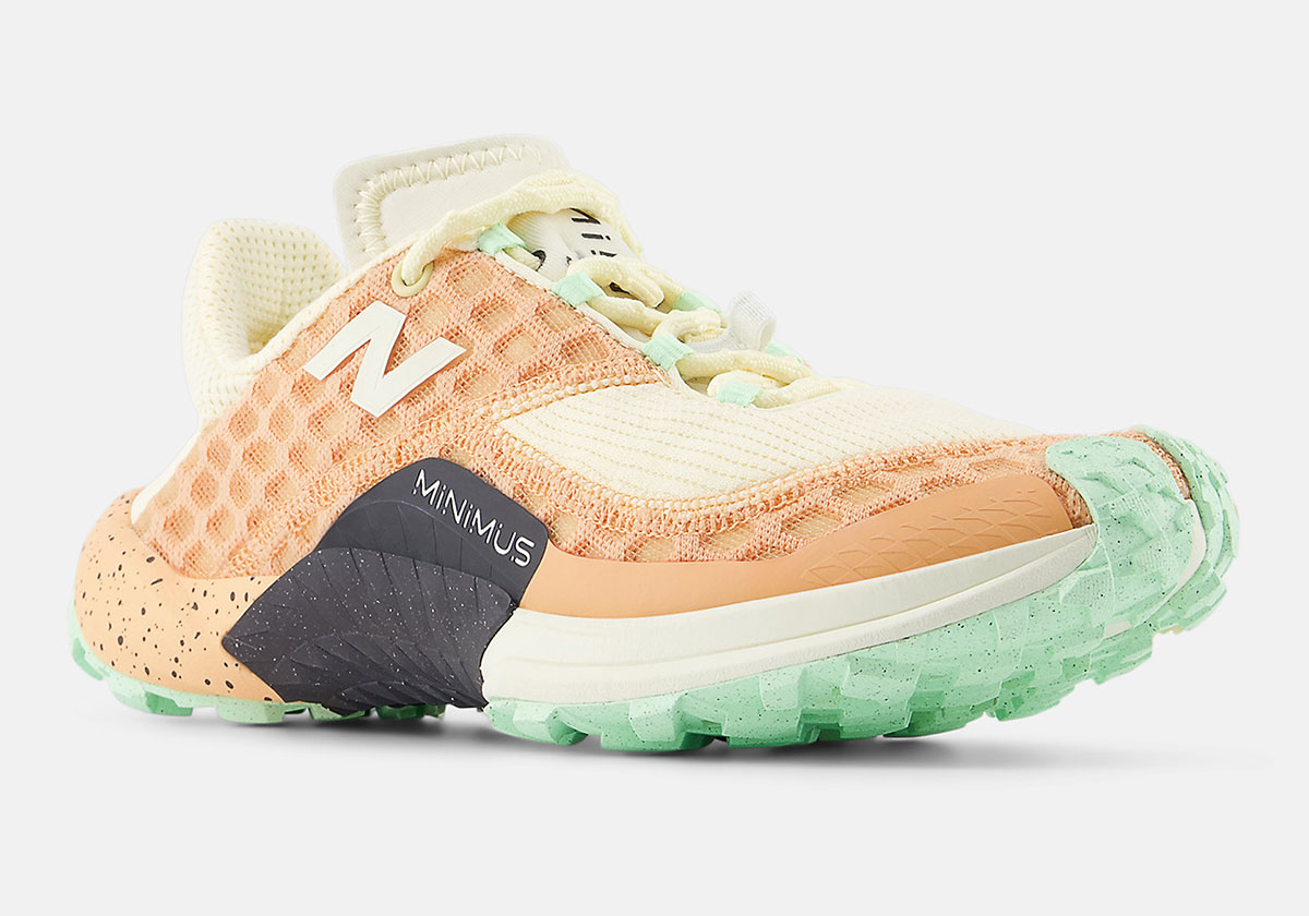 The New Balance Minimus Squeezes Out A Refreshing "Dried Orange/Light Mint"