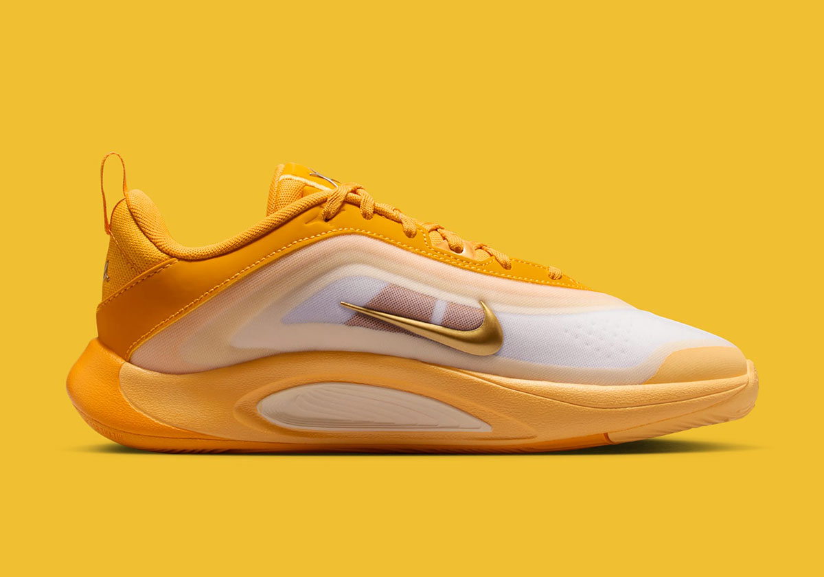 Nike A One Gs Topaz Gold Metallic Gold Soft Yellow Alabaster Hf7001 700 1
