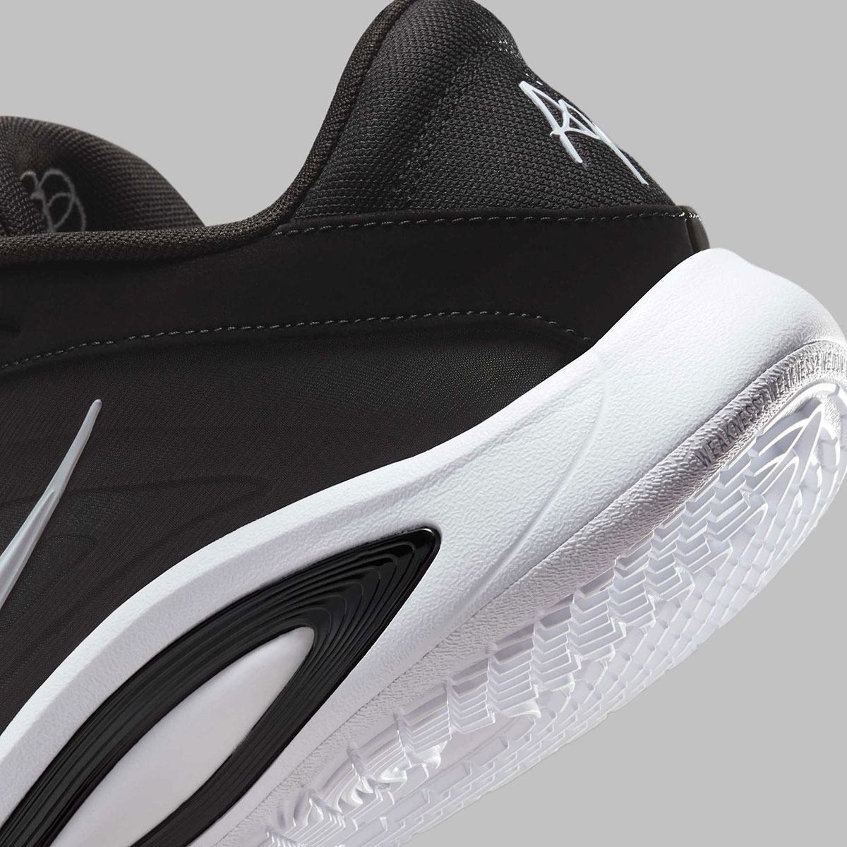 Nike A One Tb Black White Hq8500 001 3