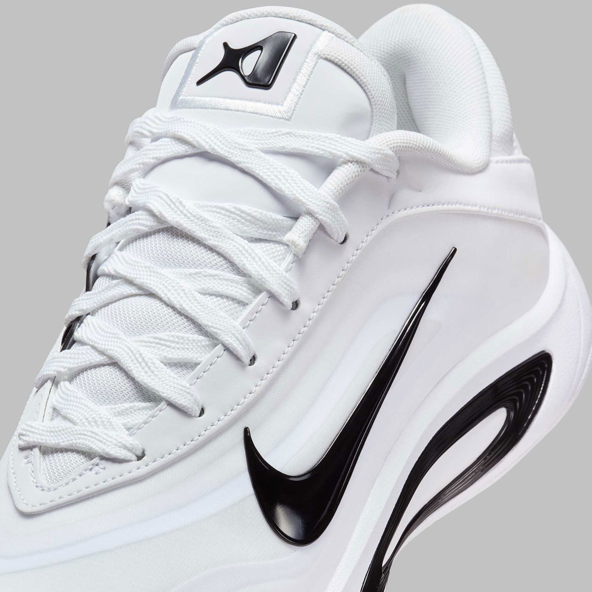 Nike A One Tb White Black Hq8500 100 2