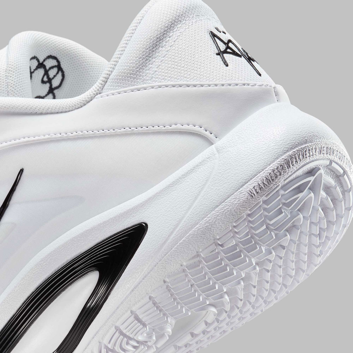 Nike A One Tb White Black Hq8500 100 3