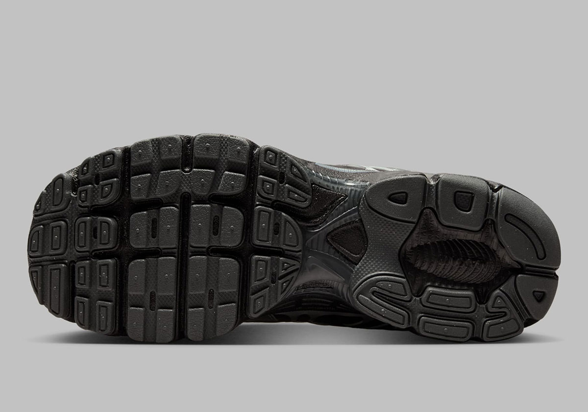 Nike Air Max Moto 2k Black Metallic Silver Anthracite Hq2056 007 8