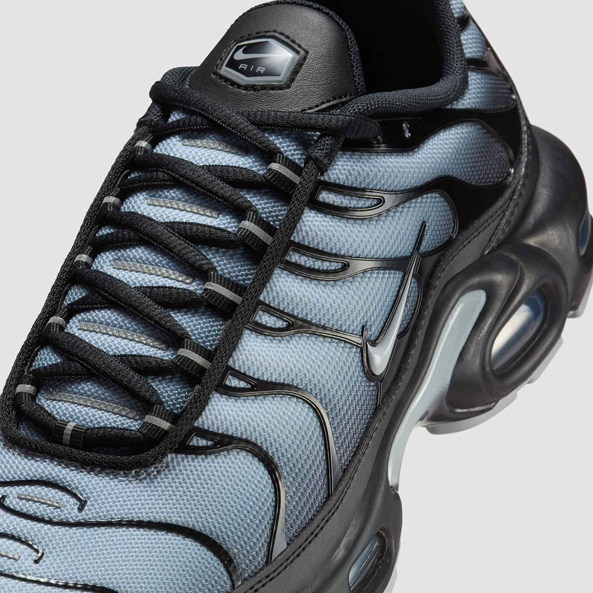 Nike Air Max Plus Black Metallic Silver Wolf Grey Io0657 001 8