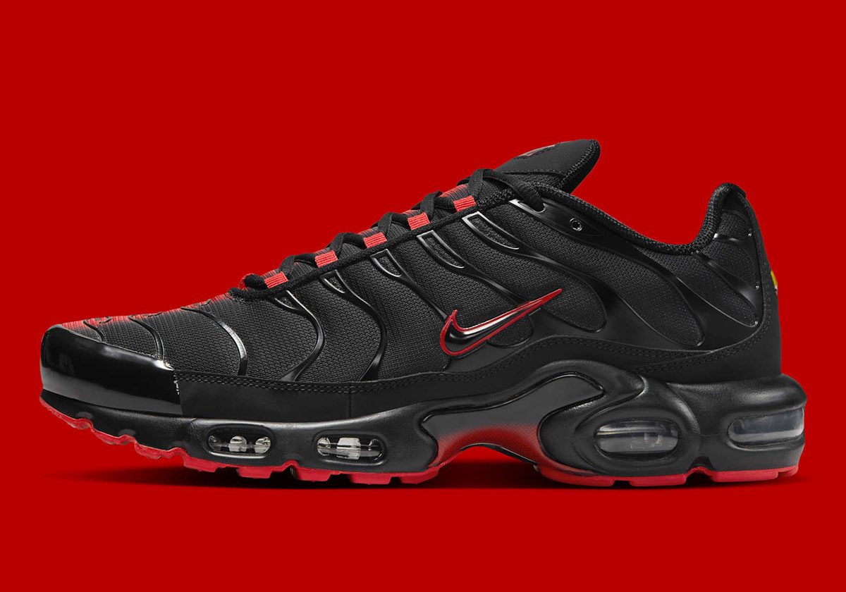 Nike Air Max Plus Black Red Im4868 010 6