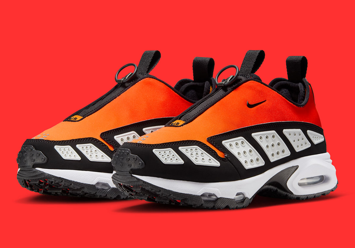 A Sunrise Fade Appears On The Nike Air Max Sunder