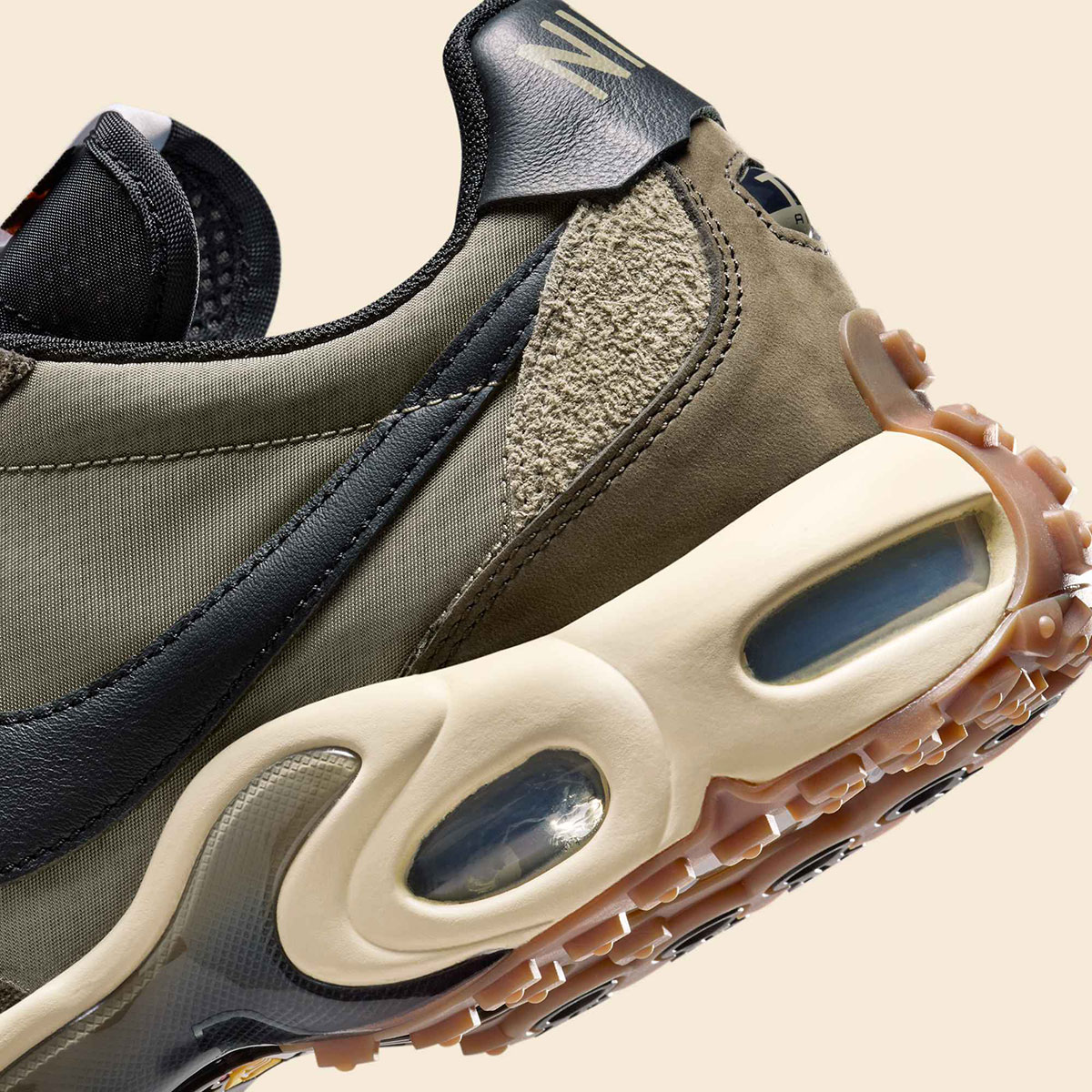 Nike Air Max Waffle Matte Olive Gum Dark Brown Legion Brown Black Im0340 300 5