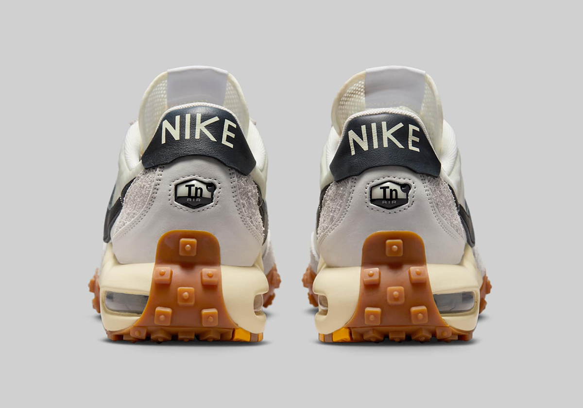 Nike Air Max Waffle Sail Black Gum Medium Brown Ib3656 100 Release Date 8