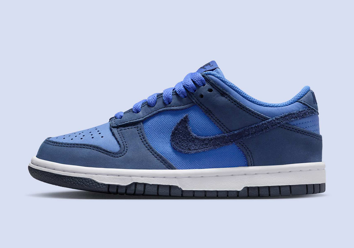 Nike Dunk Low Gs Comet Blue Hq9293 400 1