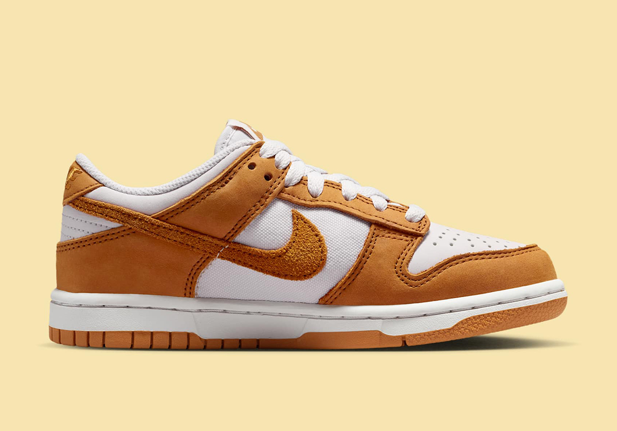 Nike Dunk Low Gs Vast Grey Desert Ochre White Hq9293 001 6