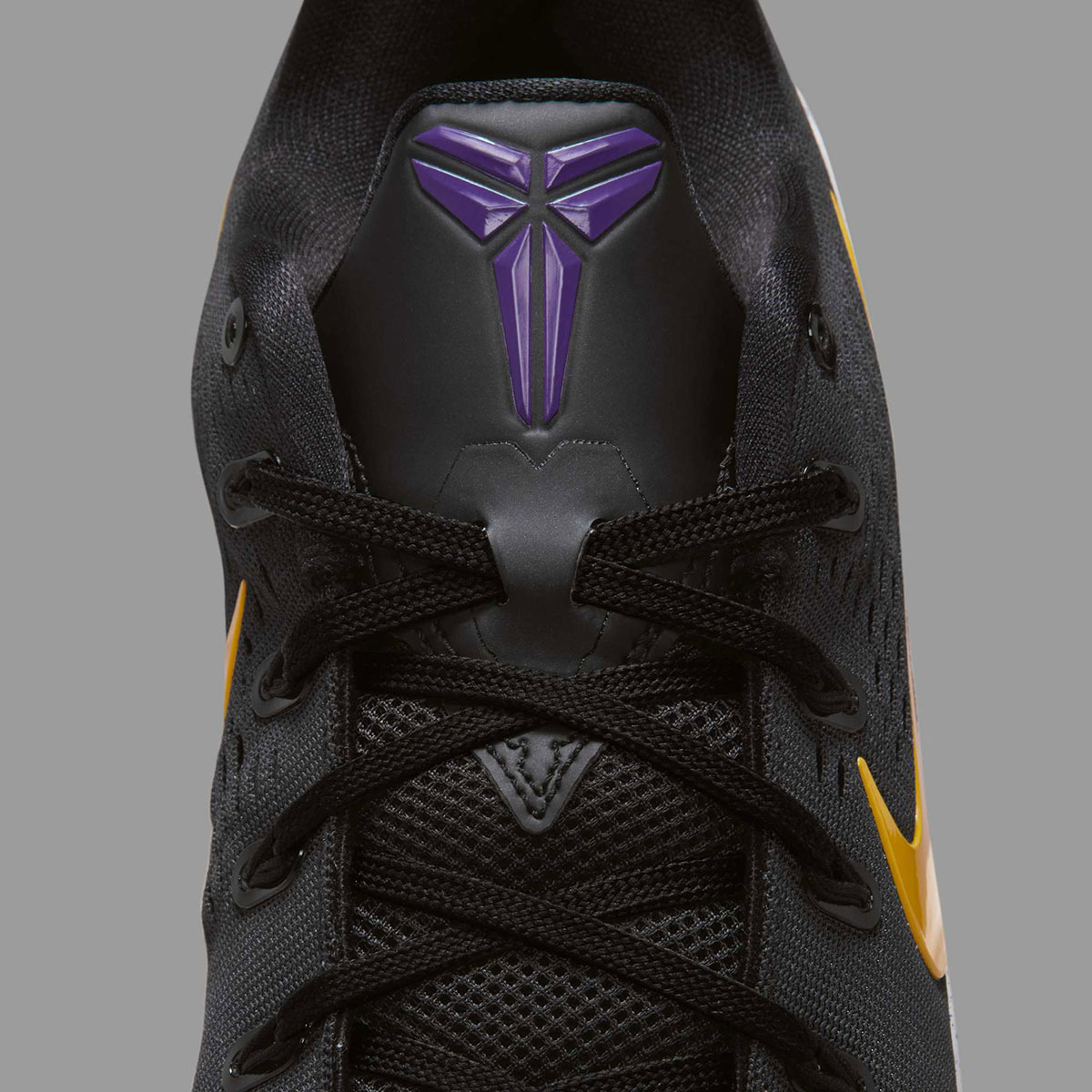Nike Kobe 9 Em Protro Black University Gold White Ih1401 002 10
