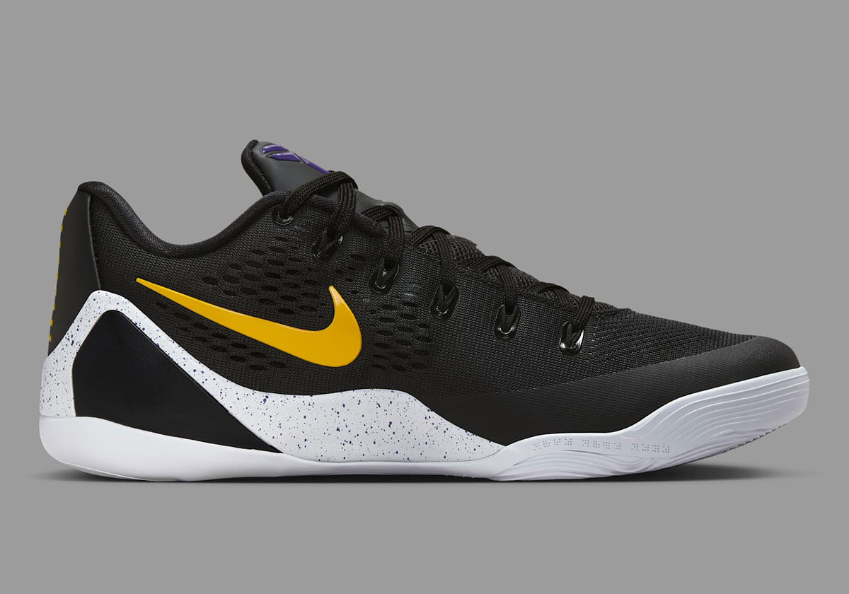 Nike Kobe 9 Em Protro Black University Gold White Ih1401 002 5