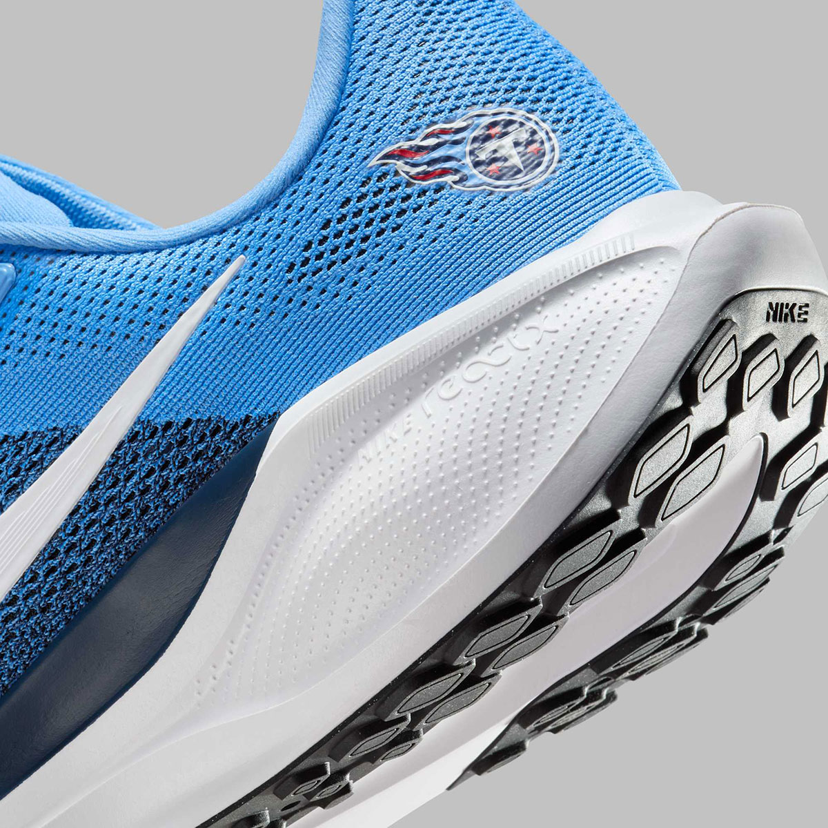 Nike Pegasus 41 Tennessee Titans Ib3204 400 1