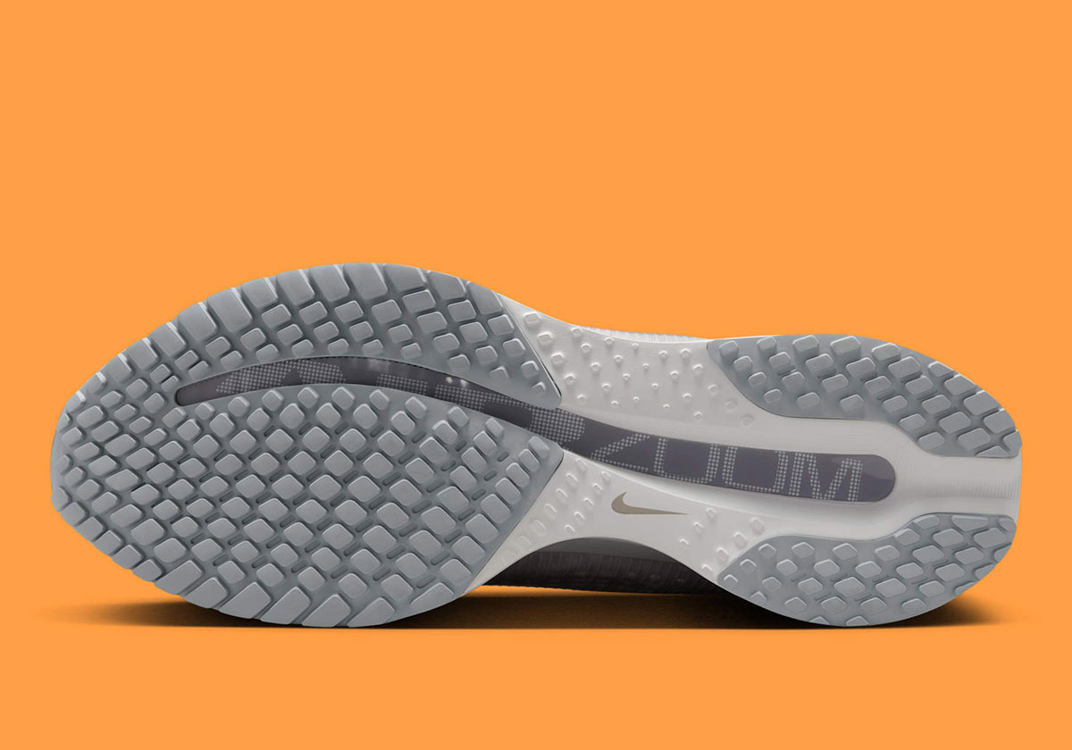 Nike Pegasus Premium Vast Grey Light Smoke Grey Off White Cement Grey Hq2592 007 1