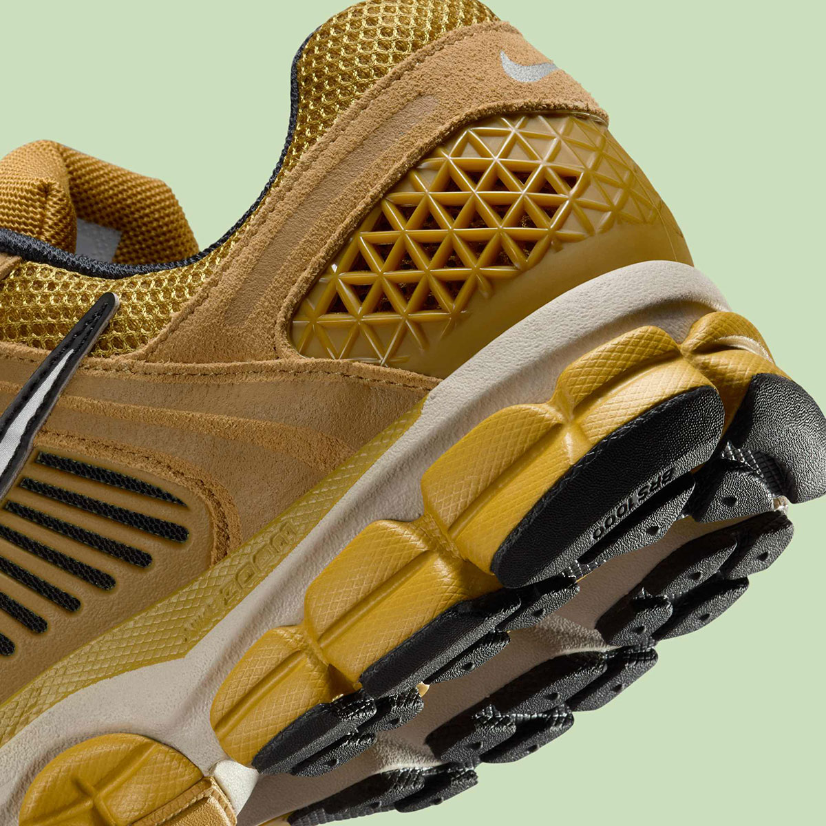 Nike Zoom Vomero 5 Ochre Flat Gold Metallic Silver Light Orewood Brown Hf1553 301 8
