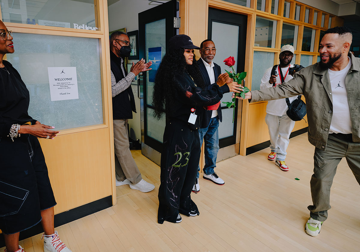 Teyana Taylor Visits Jordan Brand Nike Hq 1