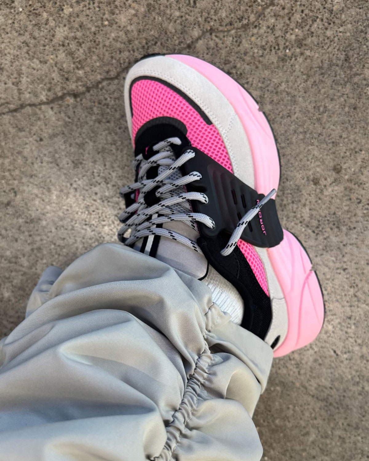 Jordan Trunner Os Pink Black 2