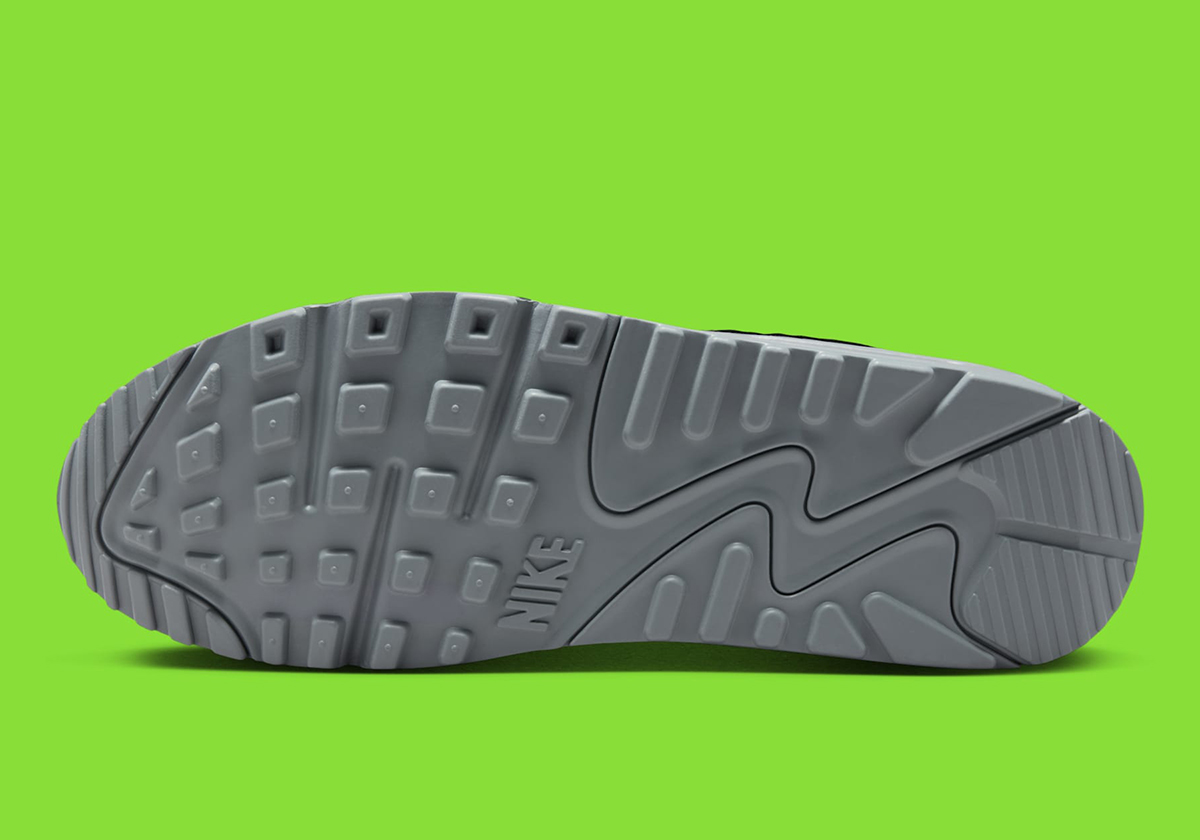 Nike Air Max 90 Anthracite Green Strike Black Im5989 010 4