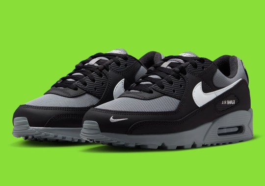 Does This Nike Air Max 90 Glow In The Dark?
