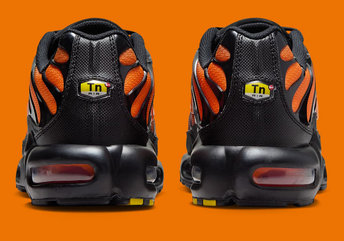 Nike Air Max Plus Black Orange Dm0032 025 1